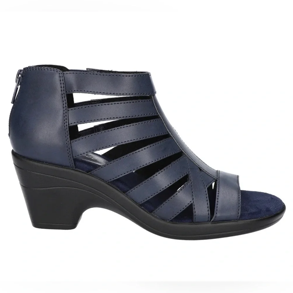 Easy Street Women's Region Heeled Sandal